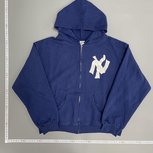 Yankees Akimbo Club